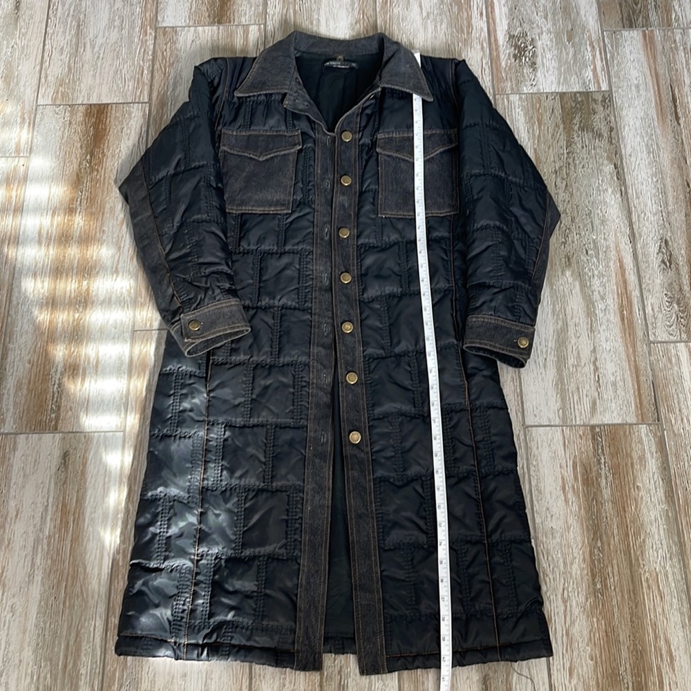 Italian Designer, CRISTINAEFFE, Black/Denim Quilted Puffer Coat. - Picture 11 of 11